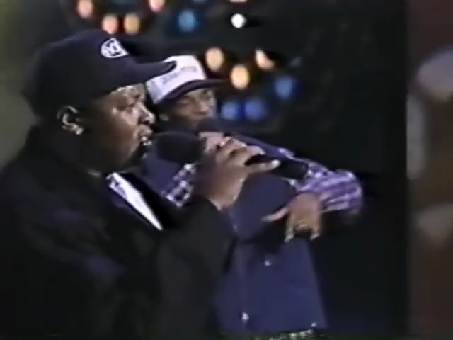 Dr. Dre & Snoop Dogg - Deep Cover, Nuthin But A "G" Thang live The Arsenio Hall Show 1993