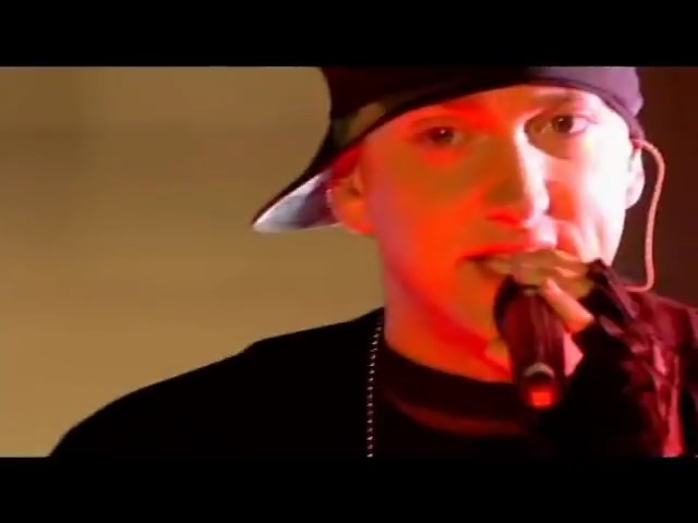 Eminem - Like Toy Soldiers live River Thames London on Top of the Pops UK 2004
