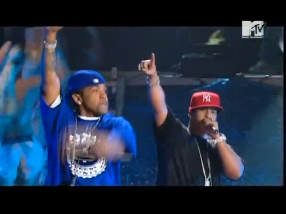 Lloyd Banks ft. Daddy Yankee & Busta Rhymes - Rompe (Remix) / Touch It (Remix) live on MTV2 $2 Bill Concert
