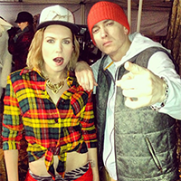 Eminem поблагодарил всех и снял клип с Skylar Grey